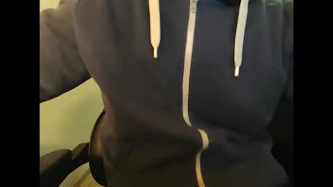 Snapshot of talljay91 chatting on 01/31/25, 04:47 Just ask for it online show from 01/31/25, 04:47