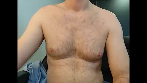 Snapshot of talljay91 chatting on 11/29/25, 08:17 Just ask for it online show from 11/29/25, 08:17