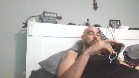 Snapshot of talllatino310 chatting on 12/16/24, 08:26 talllatino310 online show from 12/16/24, 08:26