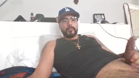 Snapshot of talllatino310 chatting on 09/10/25, 08:53 talllatino310 online show from 09/10/25, 08:53