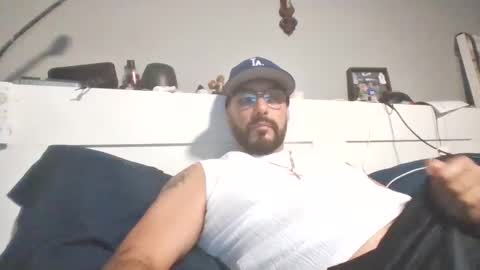 Snapshot of talllatino310 chatting on 09/29/25, 05:01 talllatino310 online show from 09/29/25, 05:01