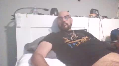 Snapshot of talllatino310 chatting on 03/12/26, 05:19 talllatino310 online show from 03/12/26, 05:19