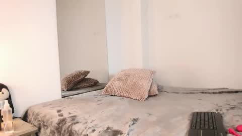 Snapshot of tallyteee chatting on 04/23/26, 02:57 TallyTee online show from 04/23/26, 02:57