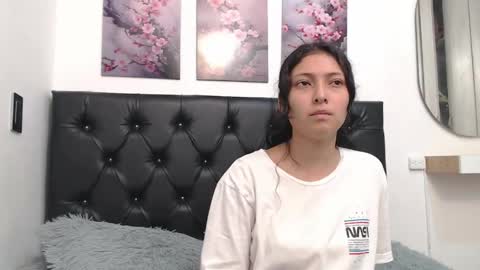 Hi im sara online show from 05/24/26, 07:52