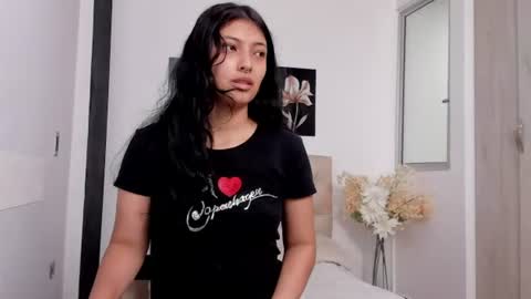 Hi im sara online show from 07/24/26, 01:09
