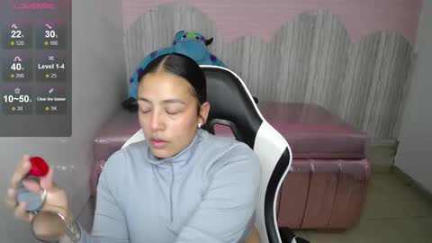 Snapshot of tamara_brown_t chatting on 11/24/25, 02:33 Tamara online show from 11/24/25, 02:33