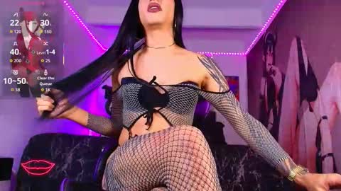 Snapshot of tamara_gyal chatting on 11/14/25, 09:52 Tamara --- online show from 11/14/25, 09:52