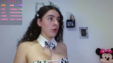 Snapshot of tamara_lemick chatting on 10/21/25, 03:35 Tamara Lemick online show from 10/21/25, 03:35