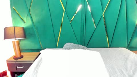 Snapshot of tamara_myller1 chatting on 01/25/25, 03:20 Tamara  online show from 01/25/25, 03:20