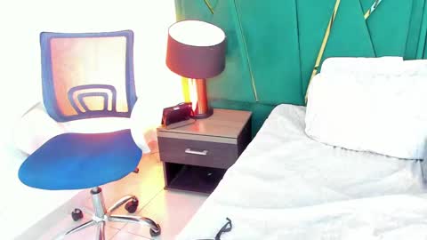Snapshot of tamara_myller1 chatting on 03/07/25, 07:49 Tamara  online show from 03/07/25, 07:49