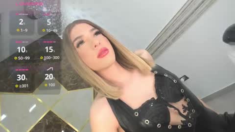 Snapshot of tamara_ochoa chatting on 09/09/25, 01:21 tamara online show from 09/09/25, 01:21