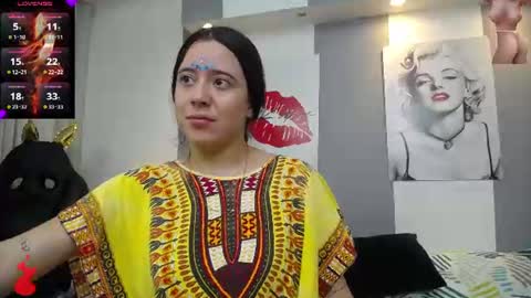 Snapshot of tamara_priya chatting on 06/25/26, 11:37 Tamara online show from 06/25/26, 11:37