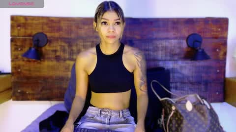 Snapshot of tamara_sanz1 chatting on 04/09/26, 10:20 online show from 04/09/26, 10:20