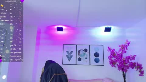 Snapshot of tamara_slimx chatting on 06/18/26, 03:29 Tamara online show from 06/18/26, 03:29