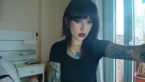 Snapshot of tamaracampell chatting on 03/19/26, 01:48 Cami 3 online show from 03/19/26, 01:48