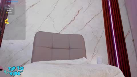 Snapshot of tamarafoxy_ chatting on 03/12/26, 01:06 Tamara online show from 03/12/26, 01:06