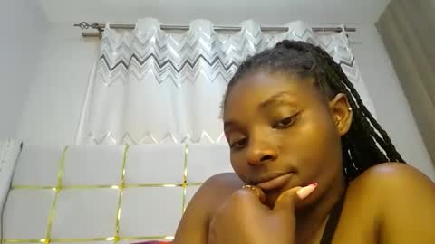 Snapshot of tamia538235 chatting on 01/25/25, 09:35 tamia online show from 01/25/25, 09:35