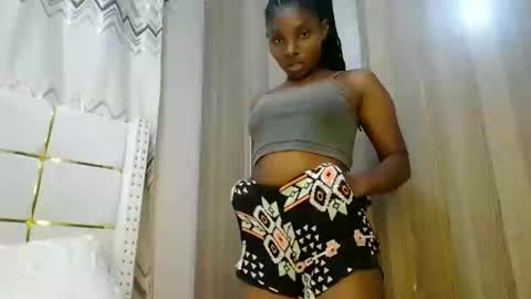 Snapshot of tamia538235 chatting on 01/27/25, 11:33 tamia online show from 01/27/25, 11:33