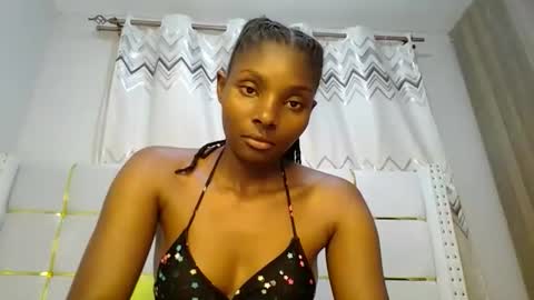 Snapshot of tamia538235 chatting on 03/02/25, 02:51 tamia online show from 03/02/25, 02:51