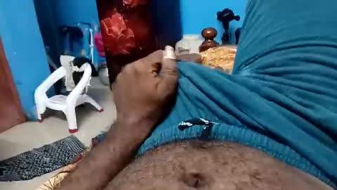 Snapshot of tamil_boy_20 chatting on 10/01/25, 06:36 Tamil fucker online show from 10/01/25, 06:36