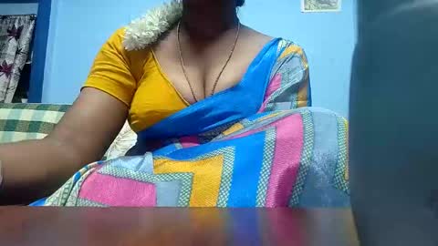 Snapshot of tamilmadhi520 chatting on 05/22/26, 05:40 tamilmadhi520 online show from 05/22/26, 05:40