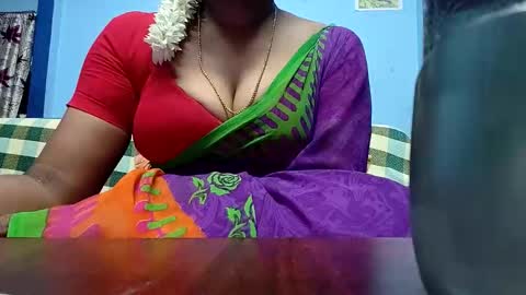 Snapshot of tamilmadhi520 chatting on 06/09/26, 05:57 tamilmadhi520 online show from 06/09/26, 05:57