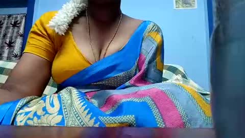 Snapshot of tamilmadhi520 chatting on 07/16/26, 06:30 tamilmadhi520 online show from 07/16/26, 06:30