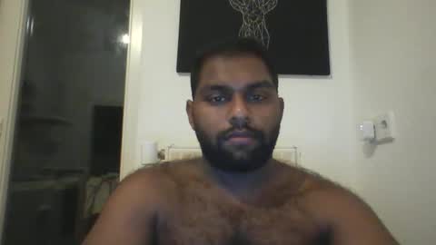 Snapshot of tamilpaiyan09 chatting on 03/01/26, 10:01 tamilpaiyan09 online show from 03/01/26, 10:01