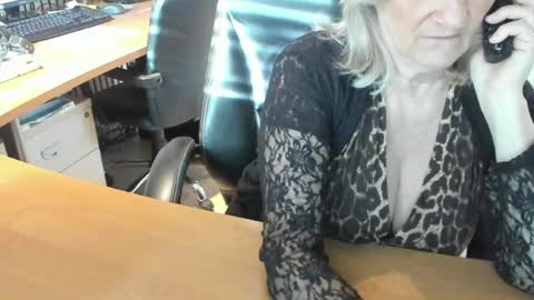 Snapshot of tammy4camfun chatting on 04/09/26, 04:01 Tammy online show from 04/09/26, 04:01