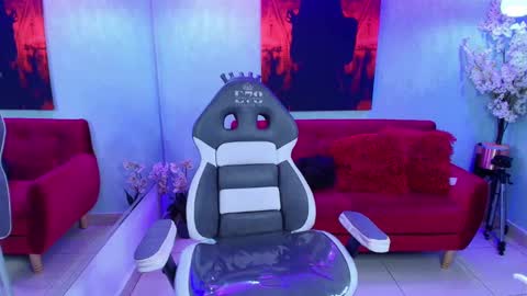 Tammy online show from 09/24/25, 09:23