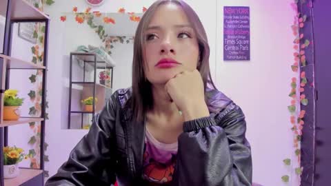 tammy_thompson_ online show from 12/16/25, 12:54