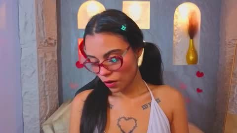 Snapshot of tamy_b_ chatting on 03/25/26, 03:34 tamy online show from 03/25/26, 03:34