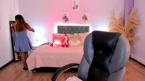 Tamy  online show from 11/20/25, 07:57