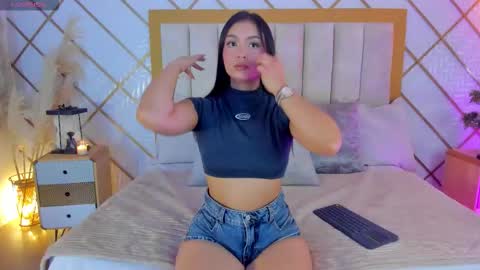 Snapshot of tamy_honey chatting on 09/28/25, 11:21 Tamy online show from 09/28/25, 11:21