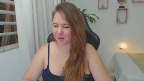 Snapshot of tamy_shine87 chatting on 12/14/24, 04:45 Im Samy online show from 12/14/24, 04:45