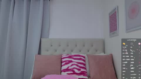 Snapshot of tamy_sweet01 chatting on 04/24/26, 02:03 tamy sweet01 online show from 04/24/26, 02:03