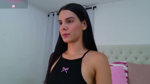 Snapshot of tamy_sweet01 chatting on 05/27/26, 01:24 tamy sweet01 online show from 05/27/26, 01:24