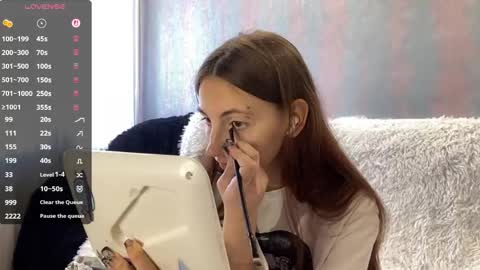 Snapshot of tandradekoning chatting on 04/21/26, 01:06 Alice online show from 04/21/26, 01:06