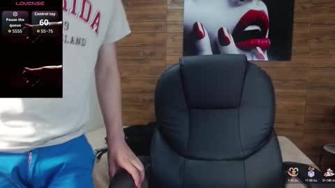 Snapshot of taner_king chatting on 11/12/25, 02:56 TANER online show from 11/12/25, 02:56