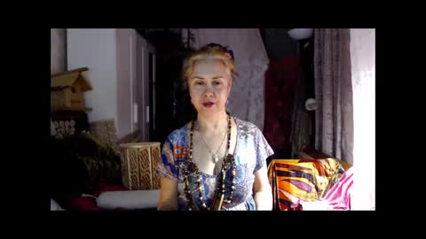 Milena online show from 11/19/25, 03:01