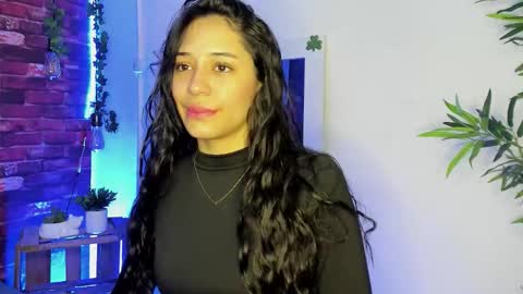 tania06 online show from 09/11/25, 01:33