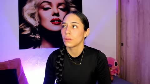 tania06 online show from 11/29/25, 01:58