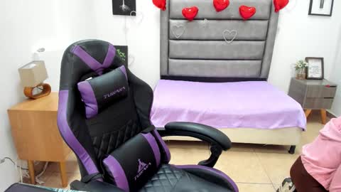 Tania  online show from 03/05/26, 02:02