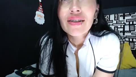 Snapshot of tania_mature chatting on 01/04/25, 10:34 tania online show from 01/04/25, 10:34