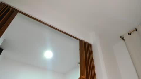 Snapshot of taniabonnet_ chatting on 10/11/25, 01:27 taniabonnet online show from 10/11/25, 01:27