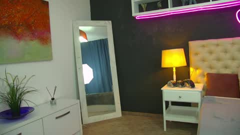 Snapshot of taniakarevina chatting on 03/28/26, 05:40 Tania Karevina online show from 03/28/26, 05:40