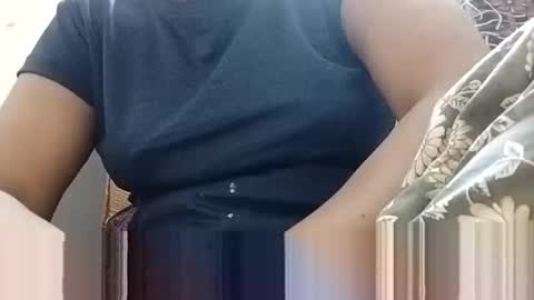 taniya_roy4628 online show from 05/25/26, 03:01