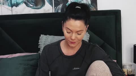 Snapshot of taniyagrey chatting on 12/29/24, 08:11 tanyaGrey online show from 12/29/24, 08:11