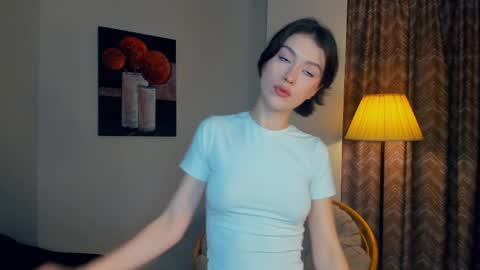 Anna online show from 04/30/26, 08:42