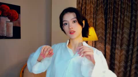 Anna online show from 05/01/26, 07:13